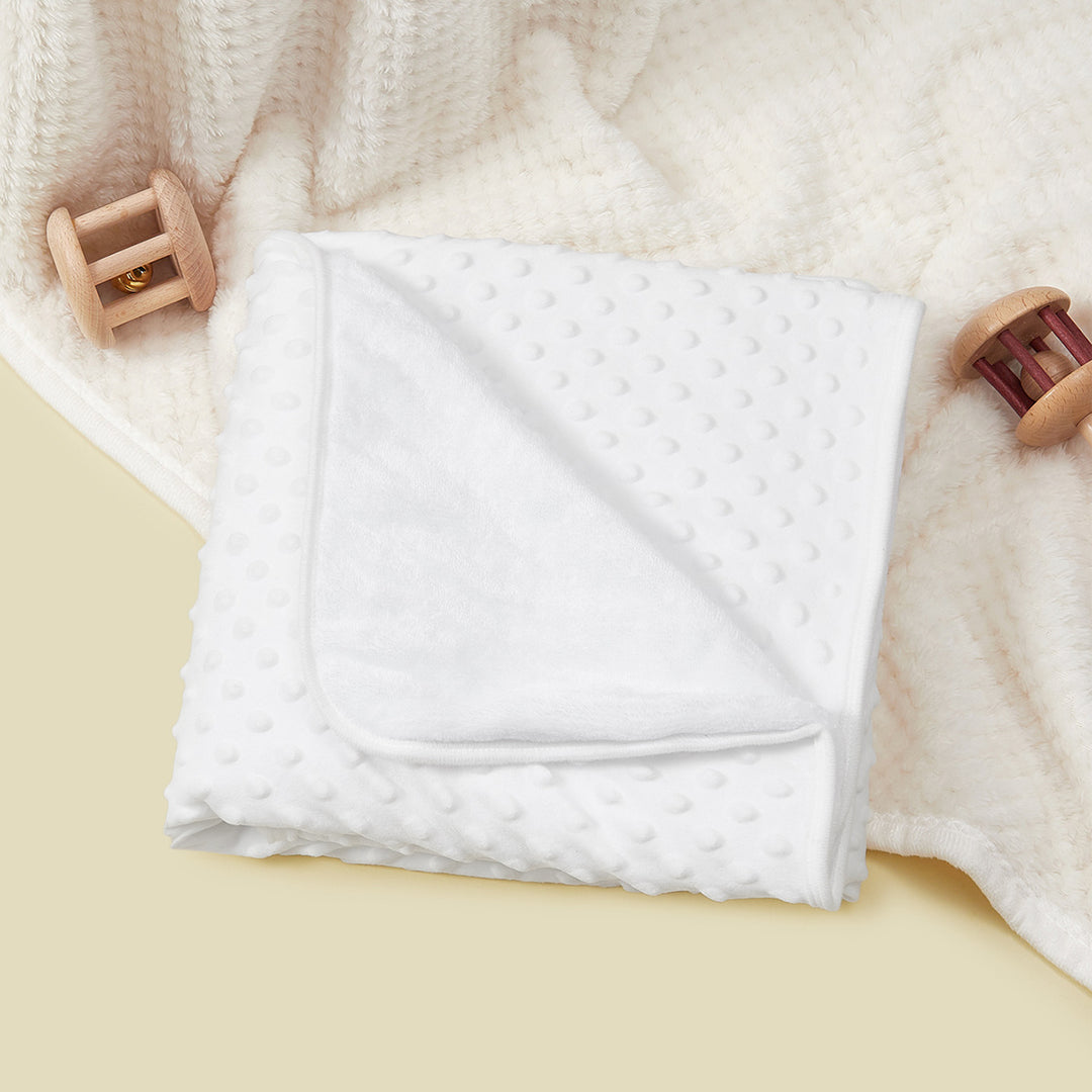 Ultra-Soft Cozy Dot Blanket kalsten