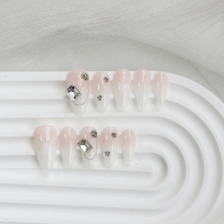 Artistic Butterfly Design Press-On Nail Set