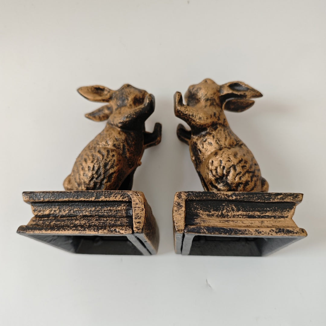 Decorative Animal-Themed Bookends