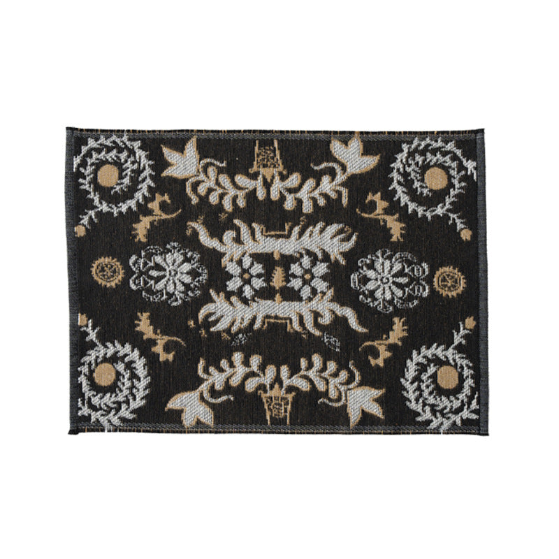 Reversible jacquard scarf with ornamental woven pattern