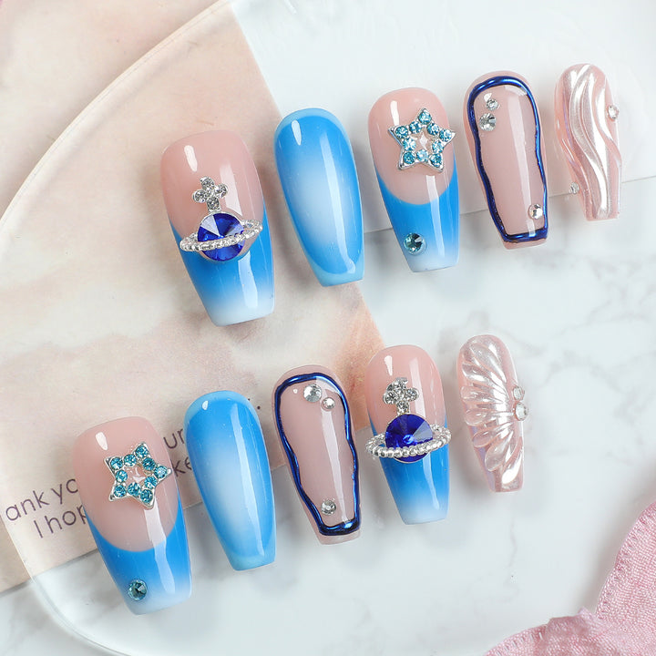 Elegant artificial nail set with delicate ombre effects and sparkling details Kalsten