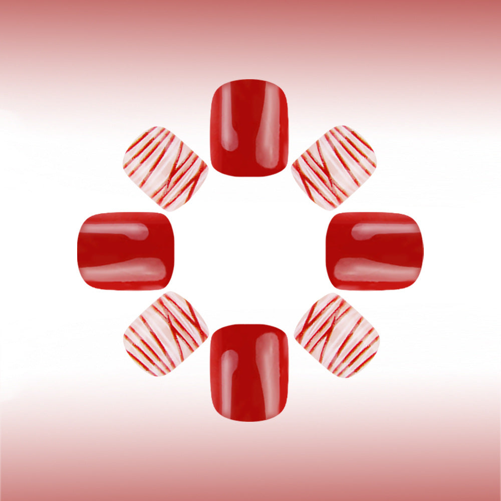 Heart-Themed Nail Art Kalsten