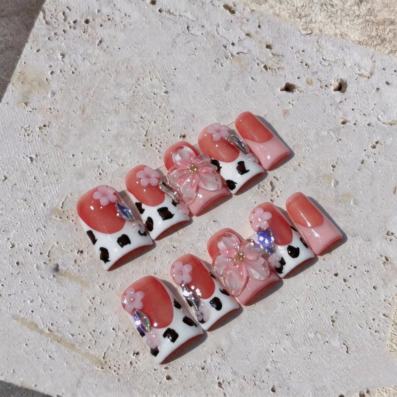 Stylish Press-On Nail Art