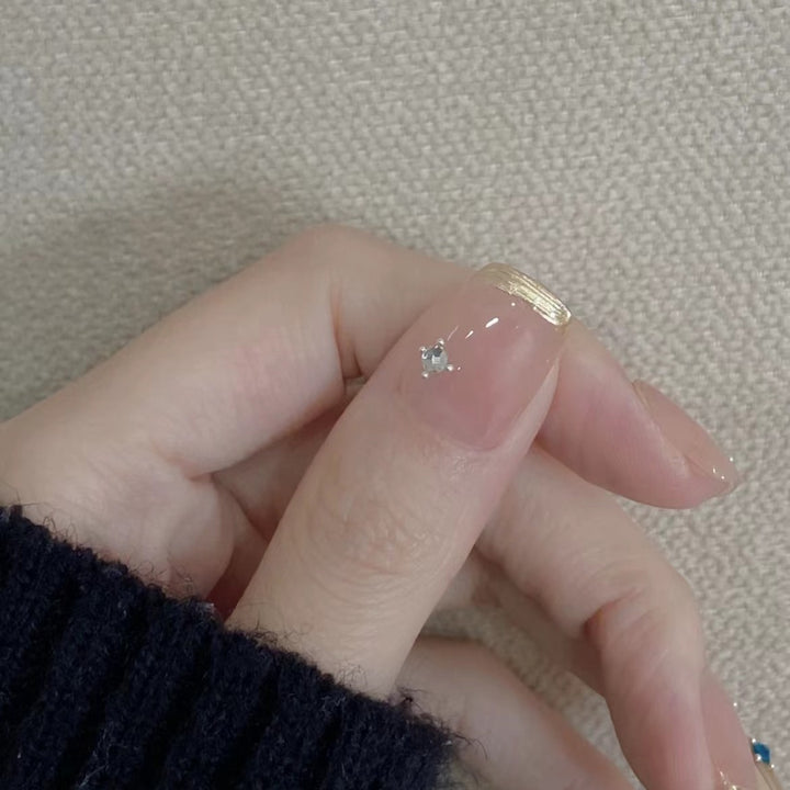Decorative Press-On Nail Art Set with Elegant Gem Details