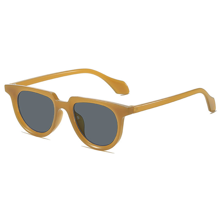 Retro-Inspired Clear Frame Sunglasses Kalsten