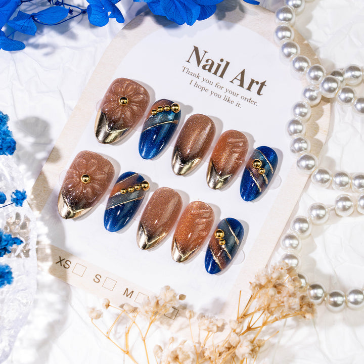 Artistic Press-On Nail Art Set with Gold Accents