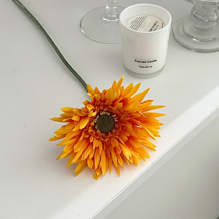 Artificial daisy decoration