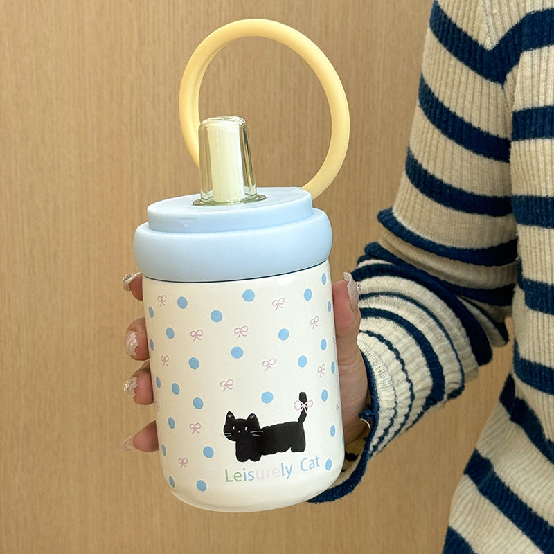Women's water bottle with innovative silicone cap and playful design Kalsten