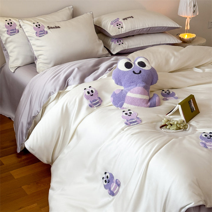 luxurious cotton satin bedding set with embroidered teddy bear appliqués
