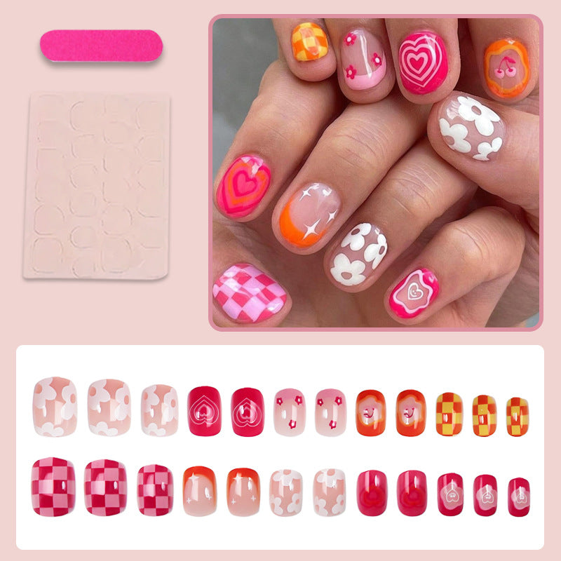 Nail art set with playful-romantic designs Kalsten