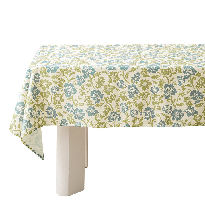 Rectangular tablecloth in country house style made of cotton blend fabric with floral all-over print Kalsten