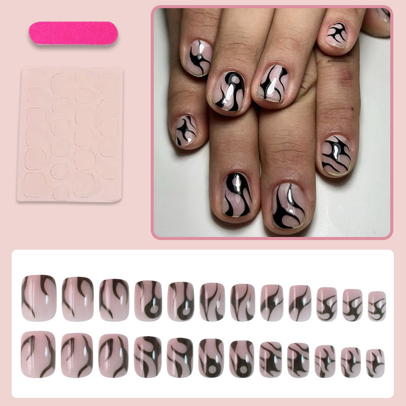 Nail set with elegant black and white design Kalsten