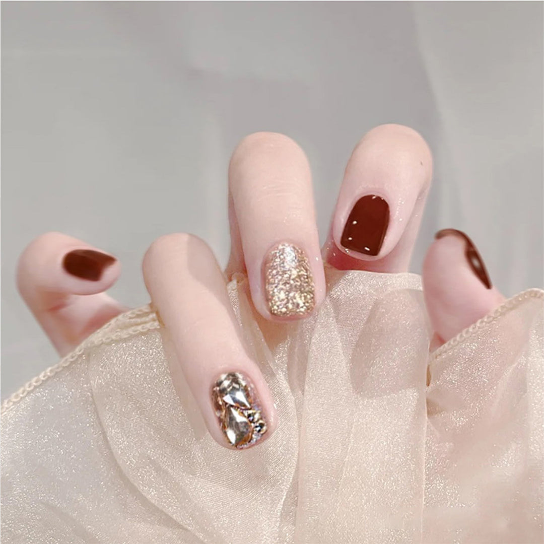 Glamorous Metallic Decorative Press-On Nails