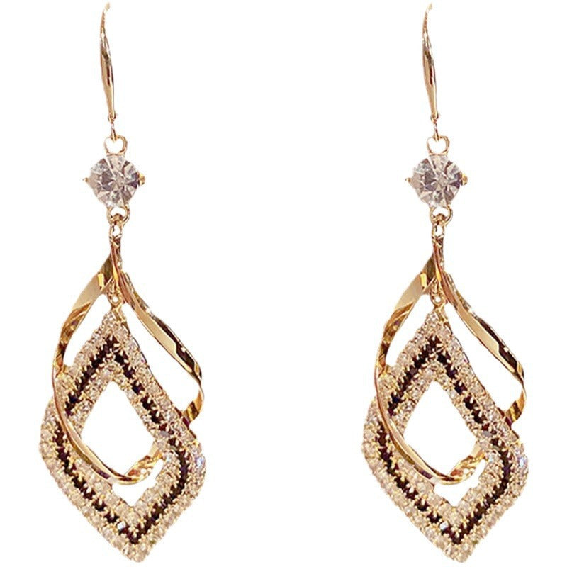 Statet Dangle Earrings Kalsten