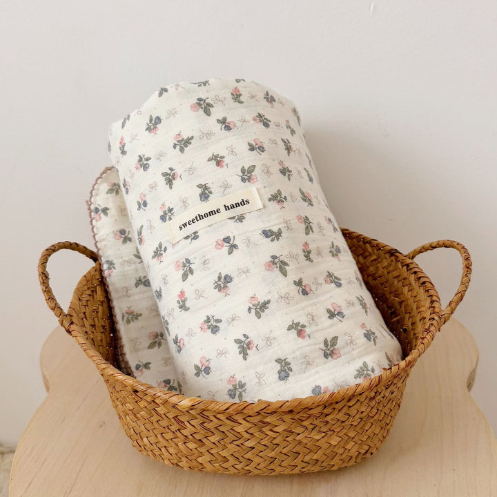 Unisex Muslin Blanket with delicate floral design and elegant ruffles Kalsten