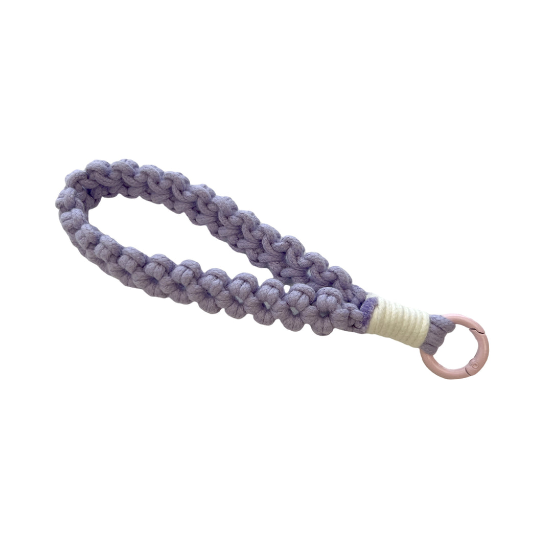 Braided Macrame Keychain Holder Kalsten