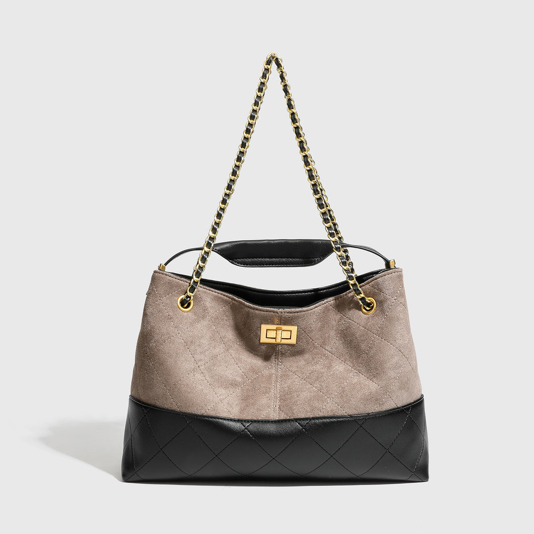 Elegant Quilted Handbag