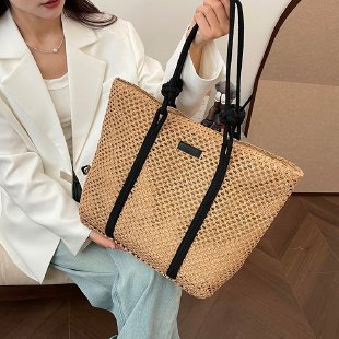 Generous Tote Bag Made of Natural Materials Kalsten