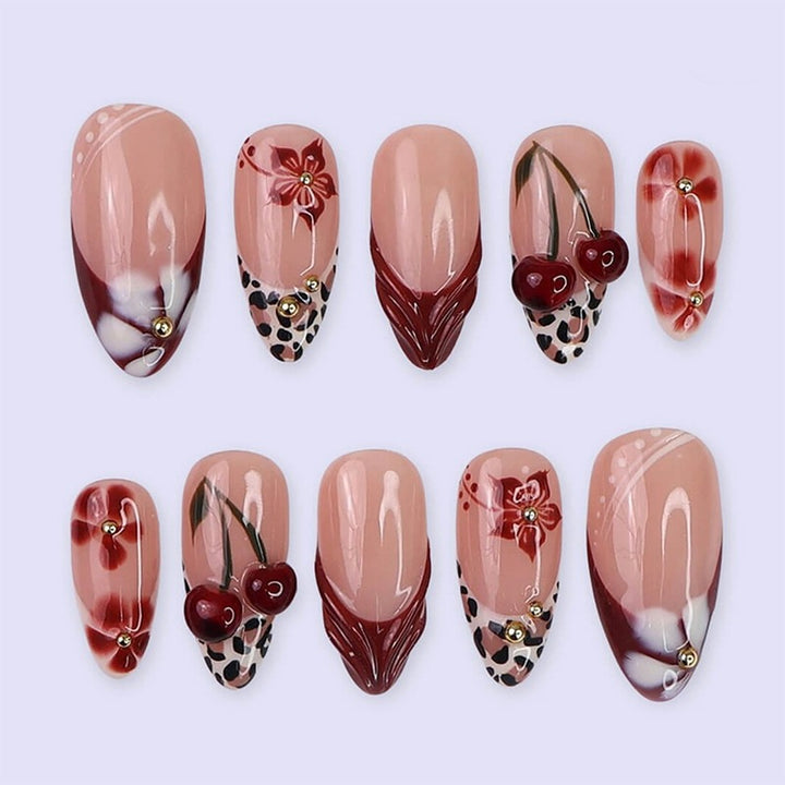 Acrylic nail set with glamorous animal print and elegant accents Kalsten