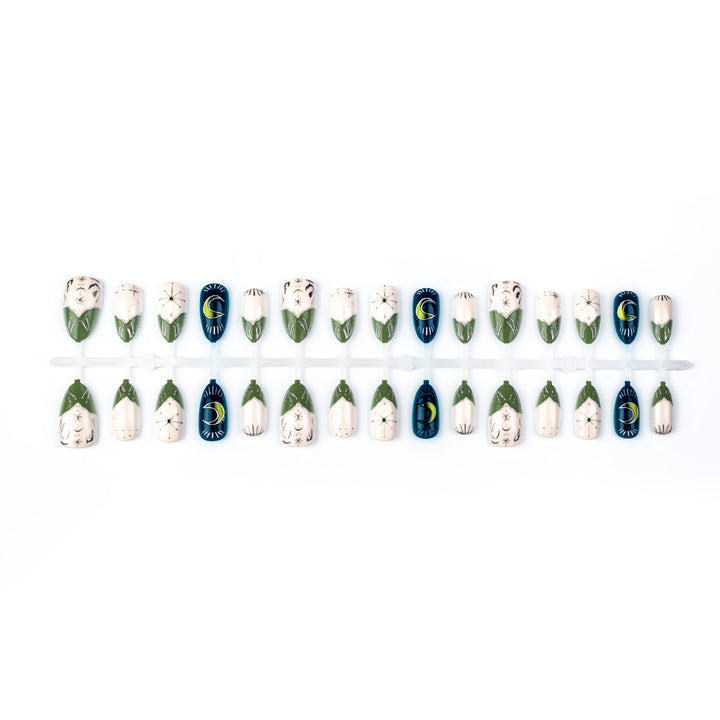 Artistic Nature-Inspired Press-On Nail Art Kalsten