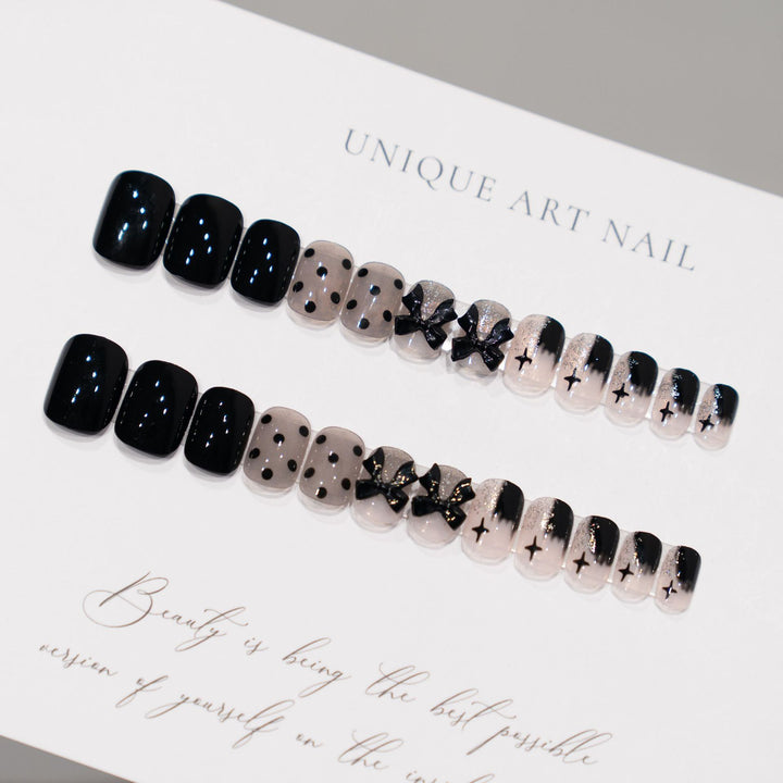 Artistic Nail Art Press-On Set