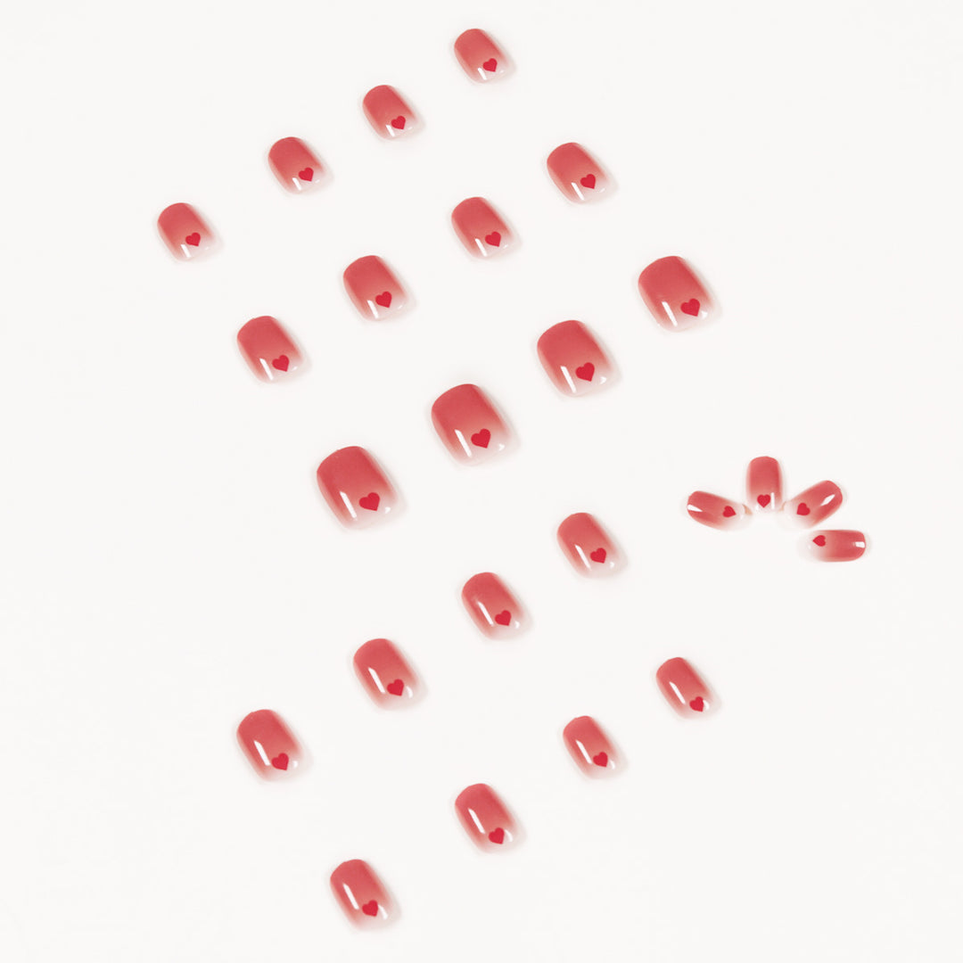 Artful nail designs with romantic heart motifs Kalsten