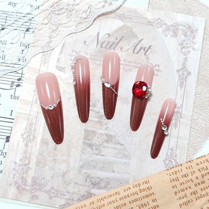 Artificial nails with glamorous rhinestone decorations Kalsten