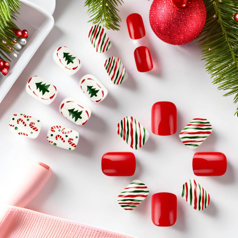 Holiday-Themed Press-On Nail Set Kalsten