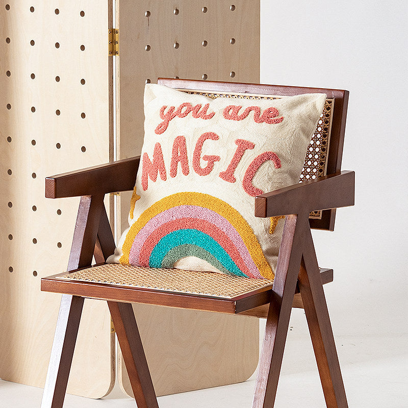 Decorative pillowcase with hand-tufted giraffe and rainbow motif