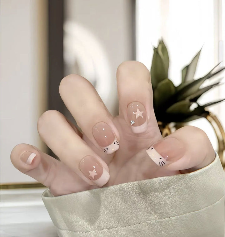 Whimsical Themed Press-On Nail Art Kalsten