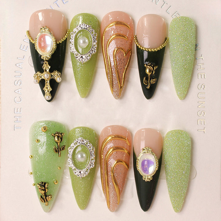 Artificial nail set with luxurious decorations Kalsten