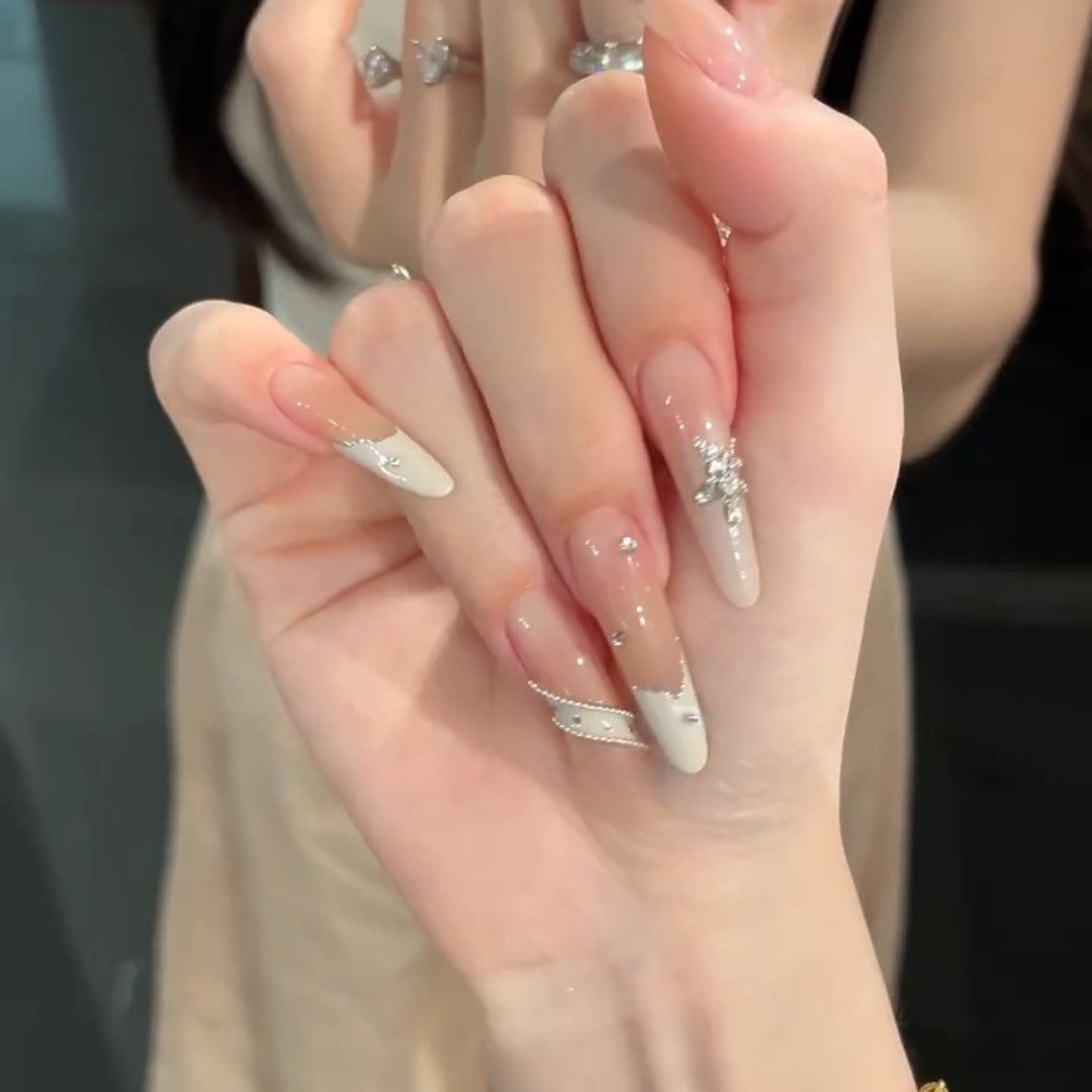 Glamorous Nail Art Kalsten