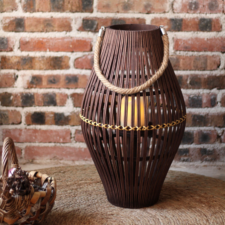 Stylish lantern made of rattan with wooden frame Kalsten
