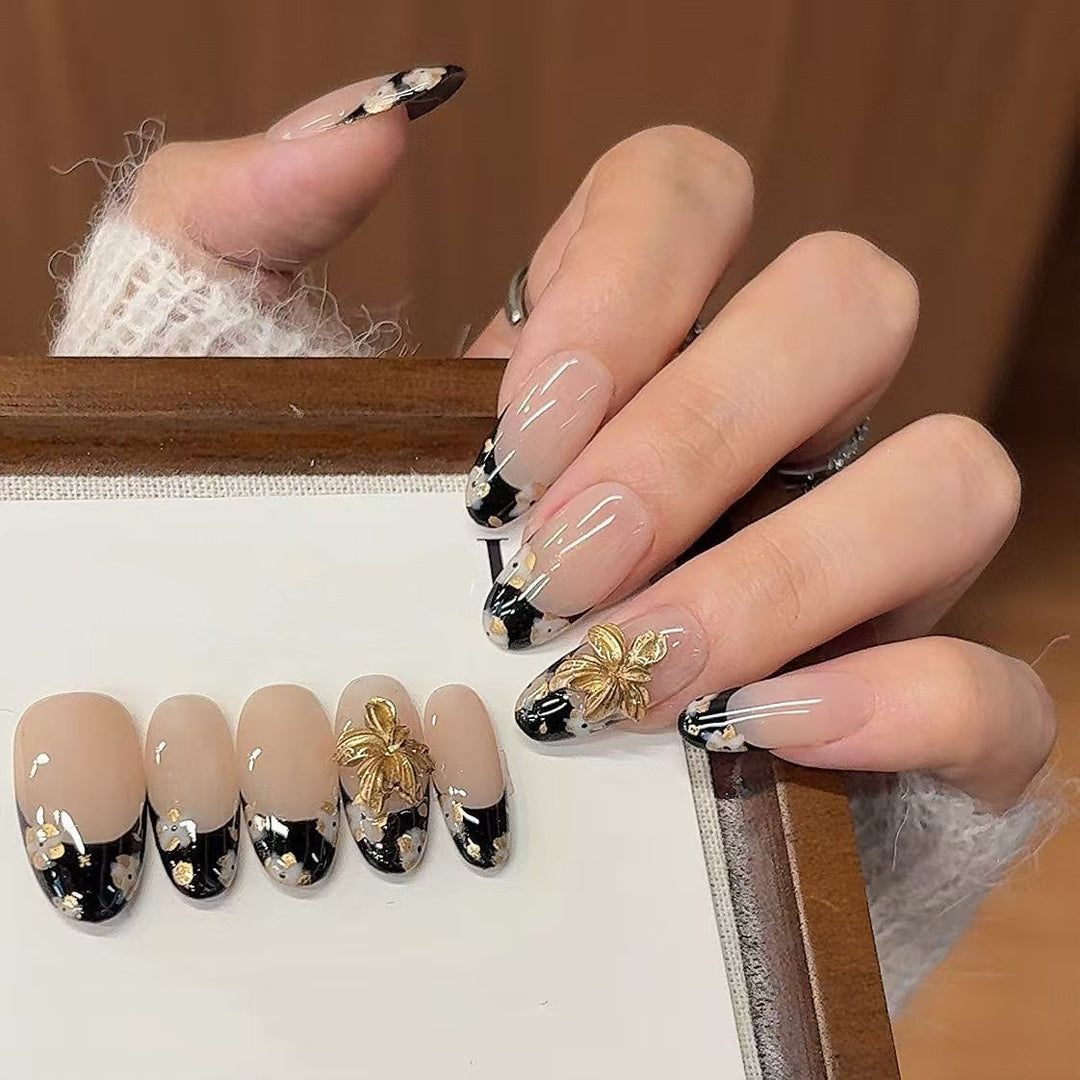 Elegant Floral Press-On Nail Art Kalsten