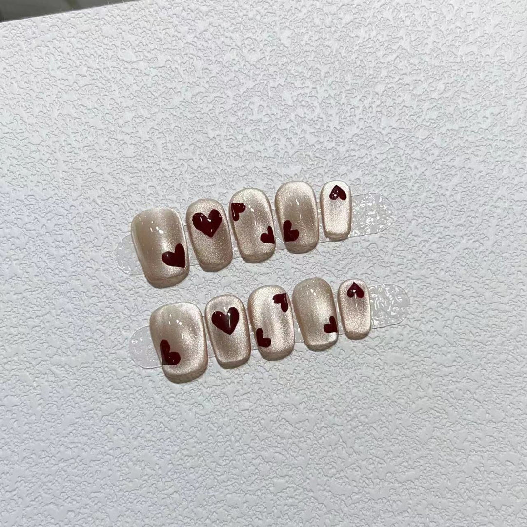 Heart-Patterned Press-On Nail Art Set Kalsten