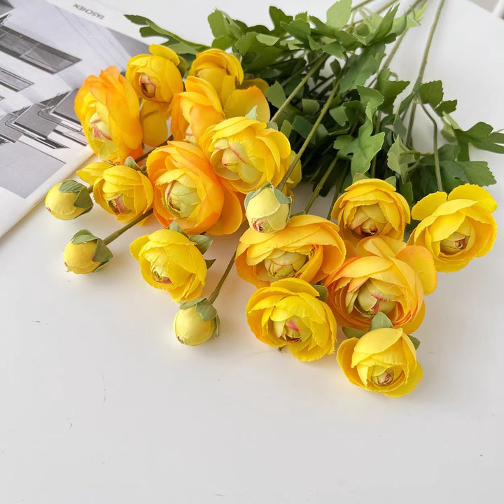 Lifelike Artificial Ranunculus Stem