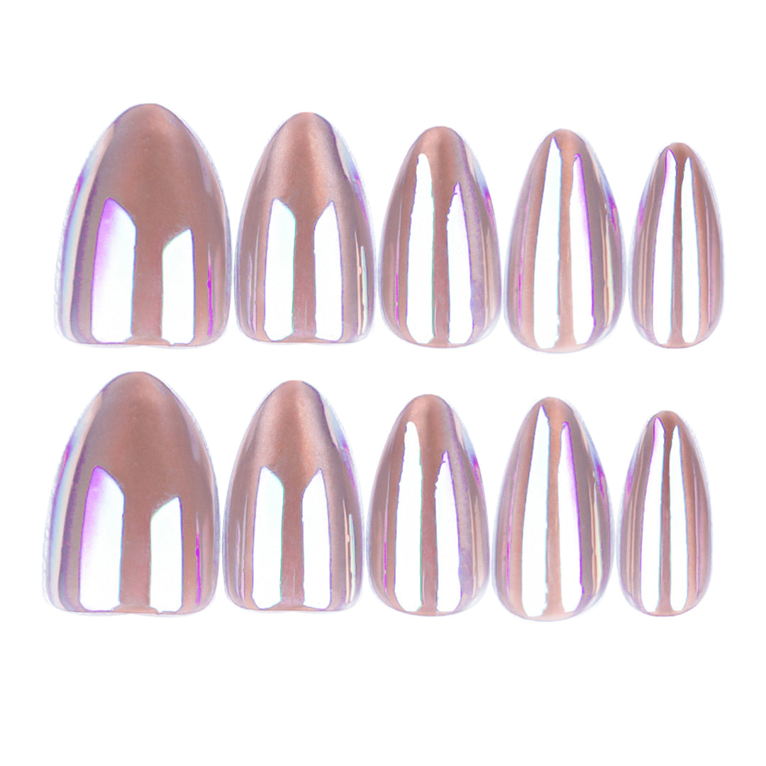 Artful Nail Art with Holographic Effect Kalsten
