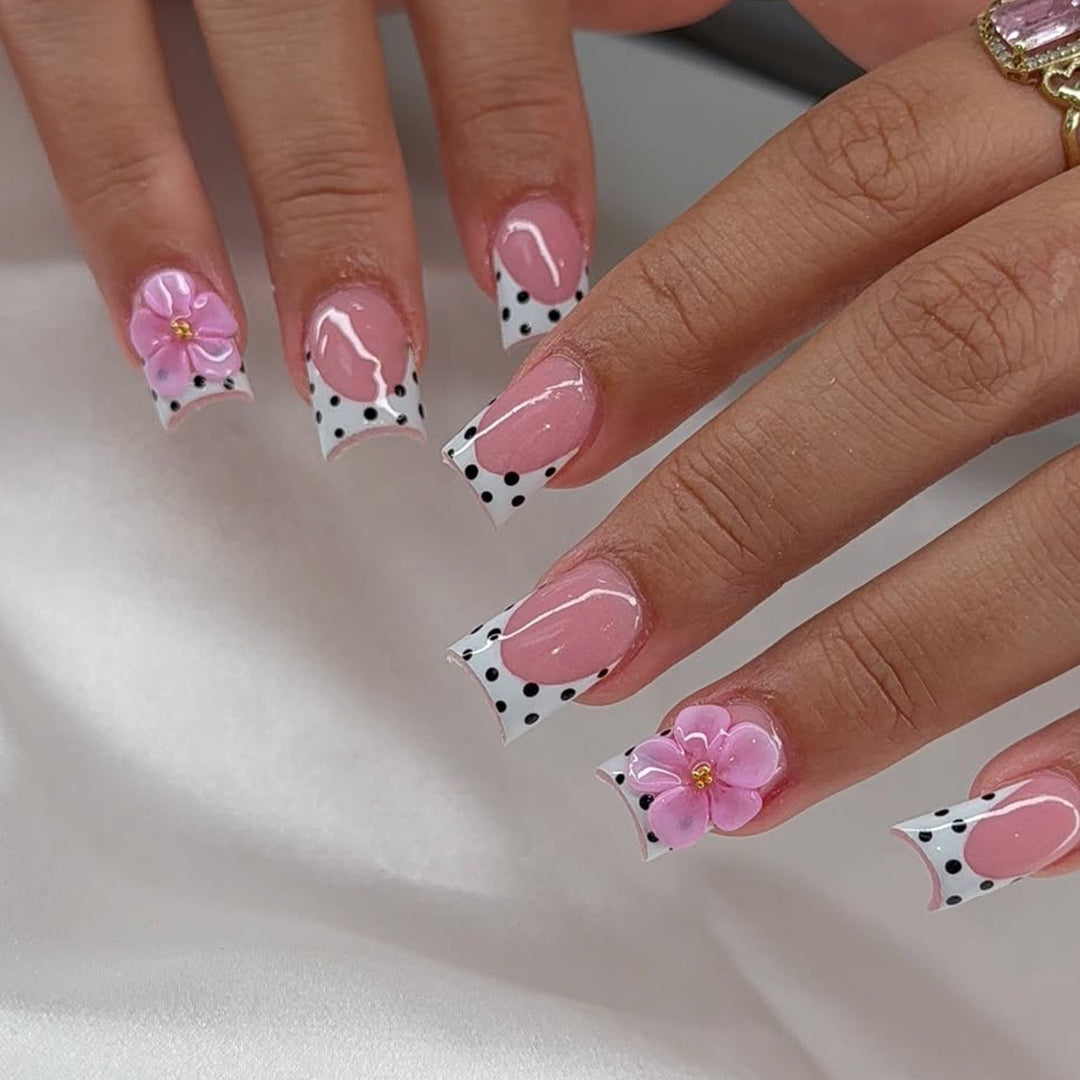 Floral Accent Gel Nail Extensions Kalsten