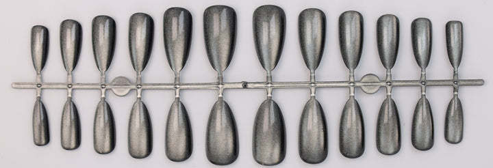 Artificial nail set with shimmering designs Kalsten