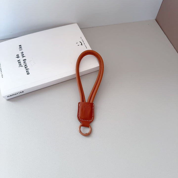 Premium Leather Keychain Holder Kalsten