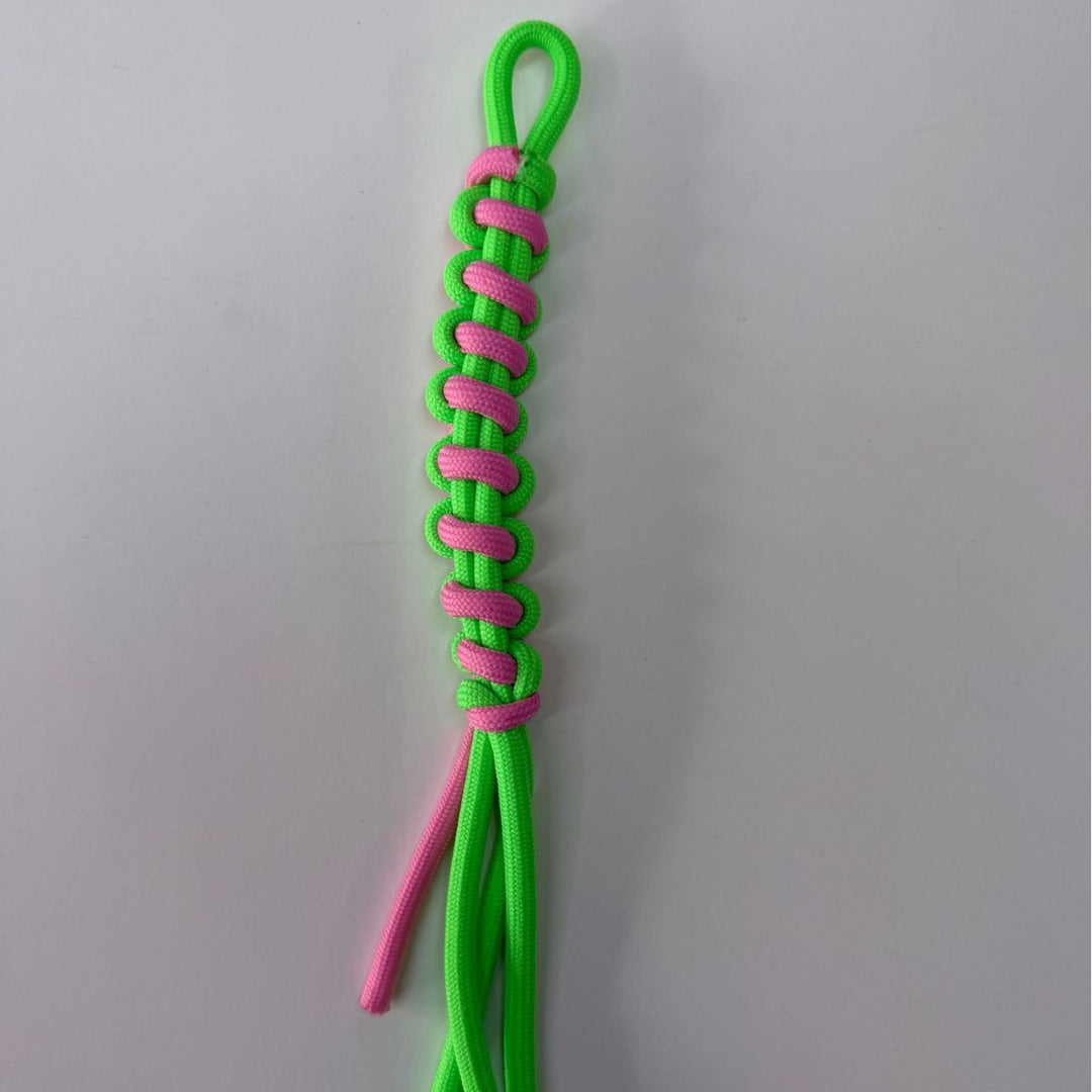 Sporty Paracord Bracelet Kalsten