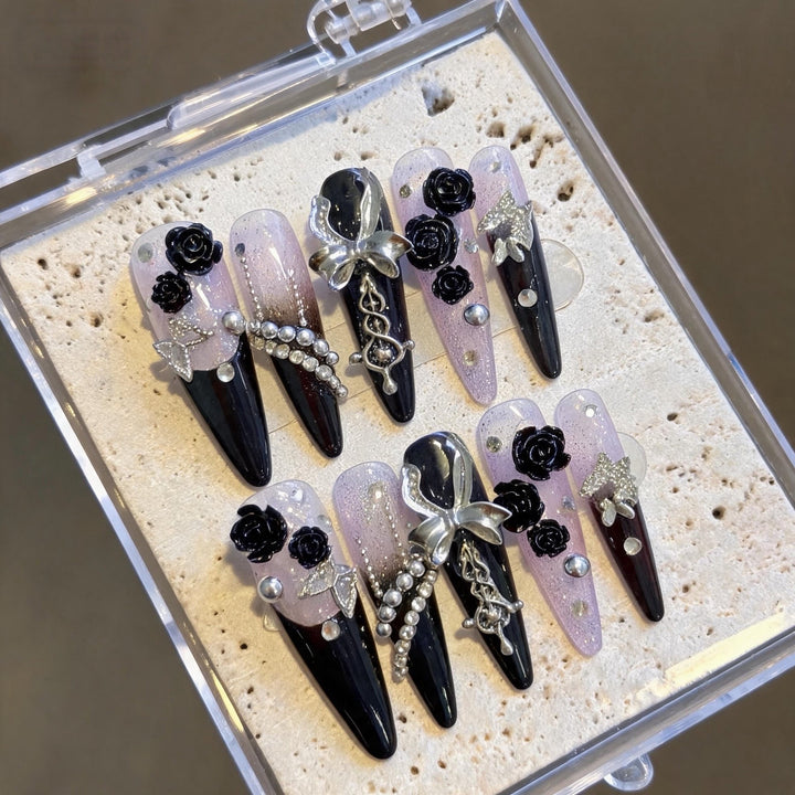 Elegant Gothic Press-On Nail Set
