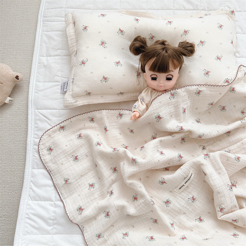 Unisex cuddly muslin blanket with elegant floral pattern Kalsten