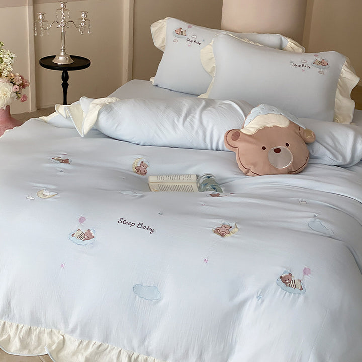 Bedding set in baby motif made of soft cotton blend with ruffle trim