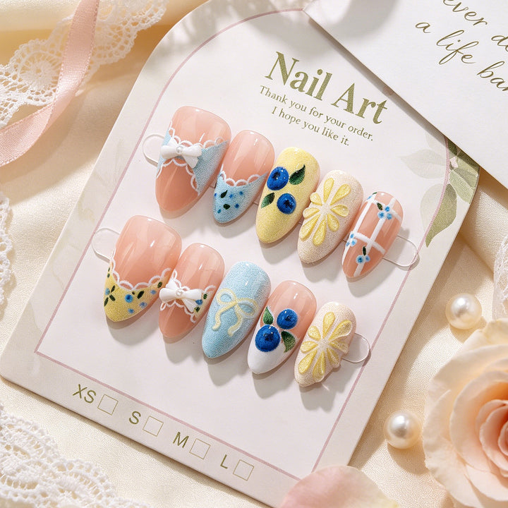 Decorative Floral Art Press-On Nails