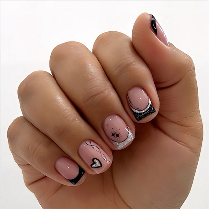 Artificial nail art with glamorous design Kalsten