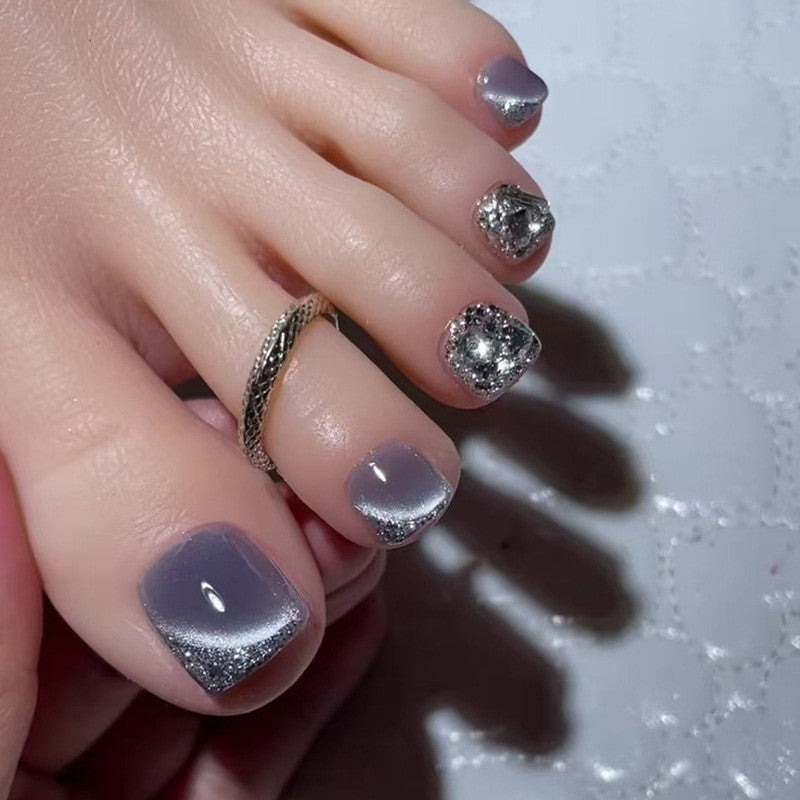Elegant toenail art Kalsten