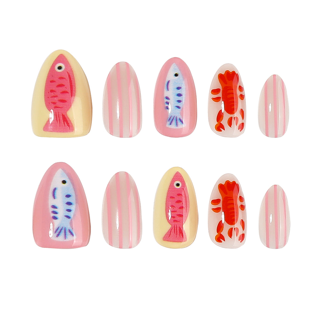 Artful Nail Art in Maritime Design Kalsten
