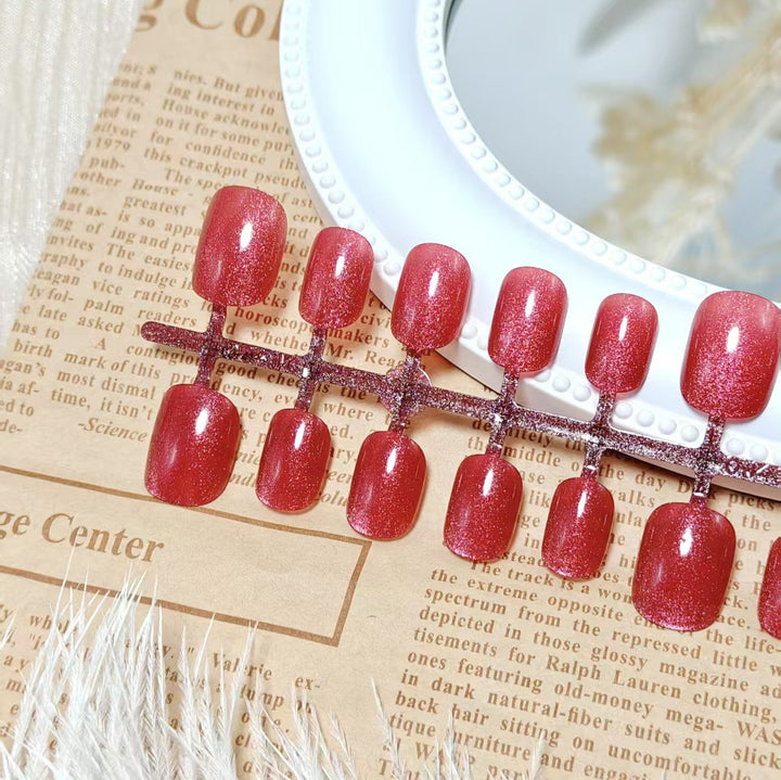 Glittering artificial nails with high gloss effect Kalsten