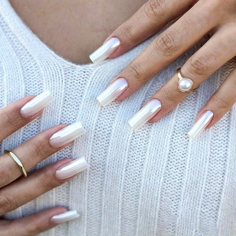 Artificial nail set with elegant high-gloss ombre design and sparkling accents Kalsten